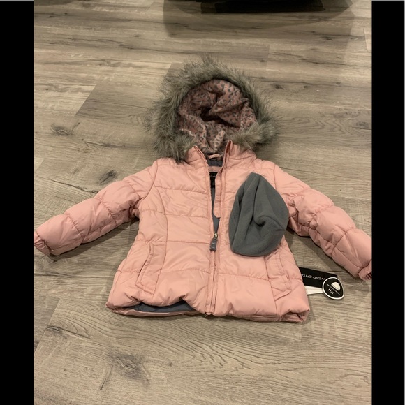 Children's Weathertamer Pink girls coat with hat fur hood- NWT